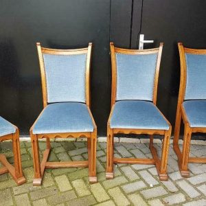 Eetkamer-stoelen-antiek